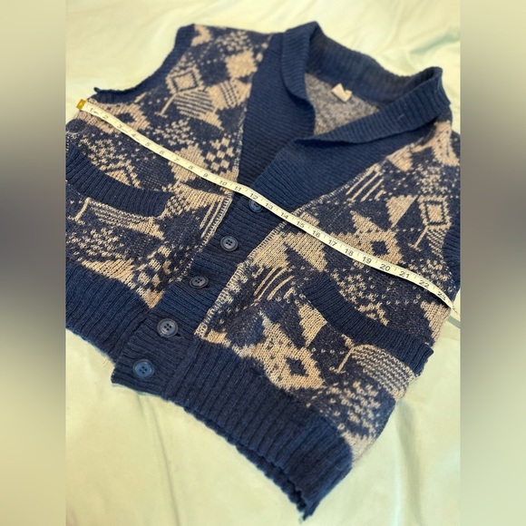 Vintage Alafoos Small Blue Icelandic Wool Button Closure Pocketed Cardigan Vest. - Picture 3 of 16